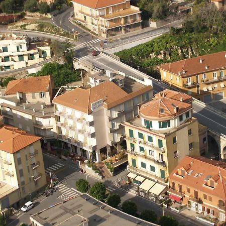 Hotel Galleano Laigueglia Exterior photo