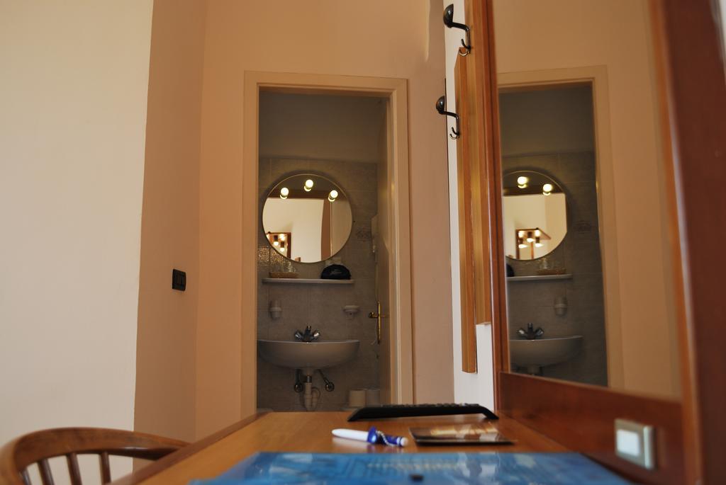 Hotel Galleano Laigueglia Room photo